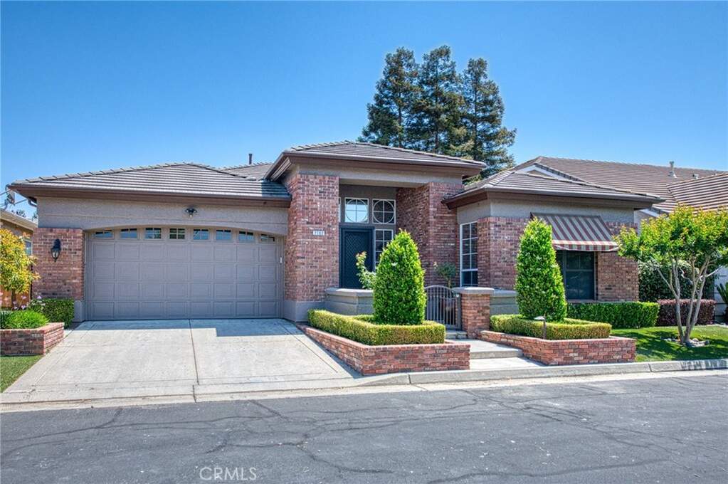 7762 N Hillsdale Drive, Fresno, CA 93720