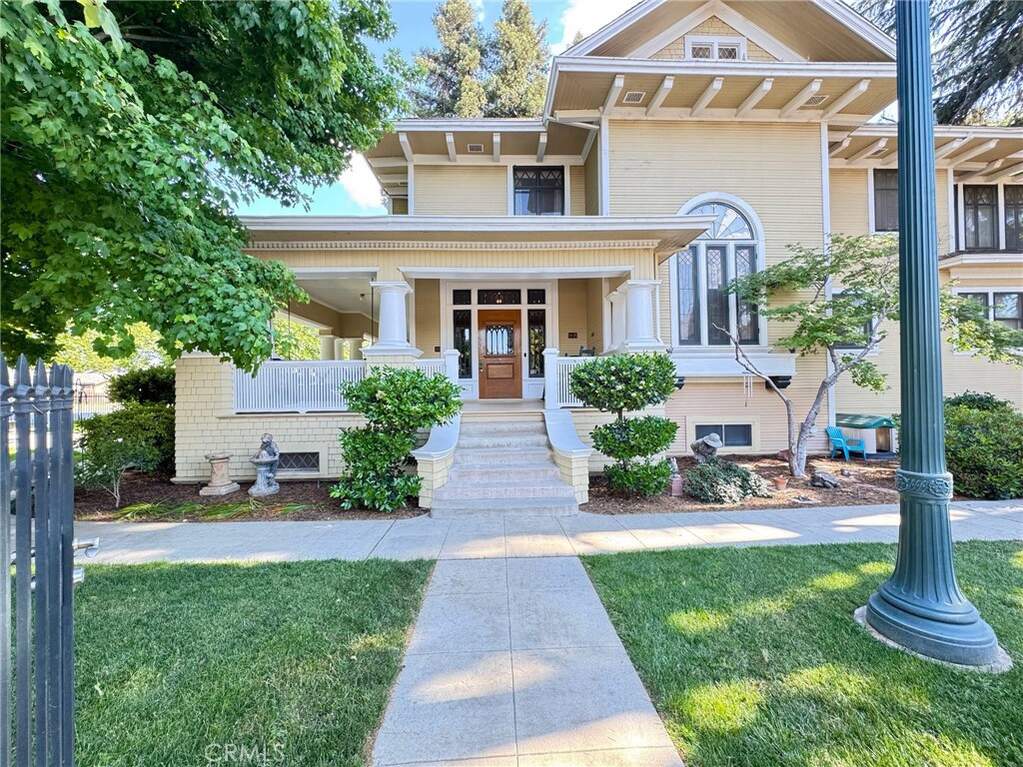 631 N Encina Street, Visalia, CA 93291