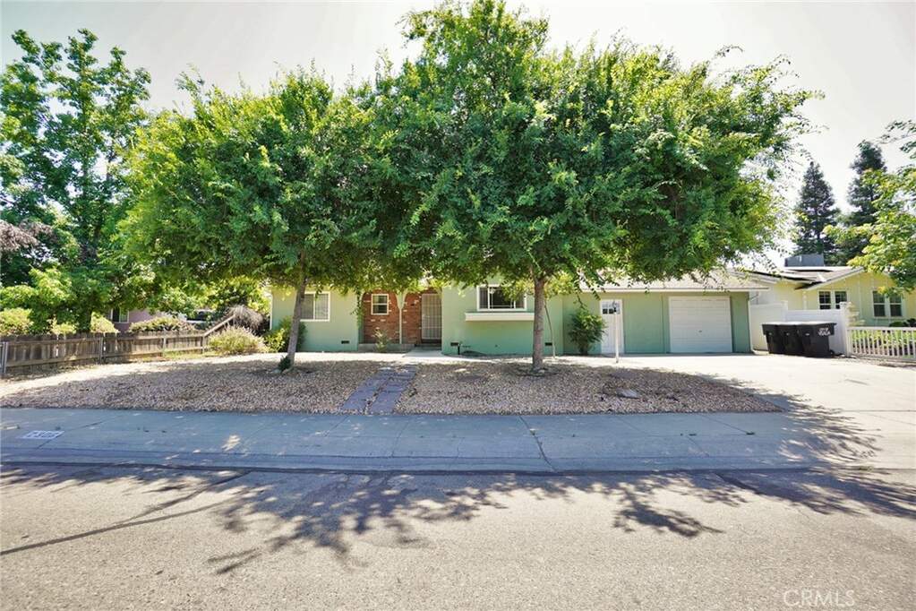 2306 S Encina Street, Visalia, CA 93277