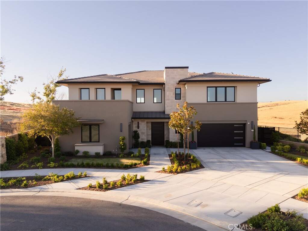 940 Terrace Place, Madera, CA 93636