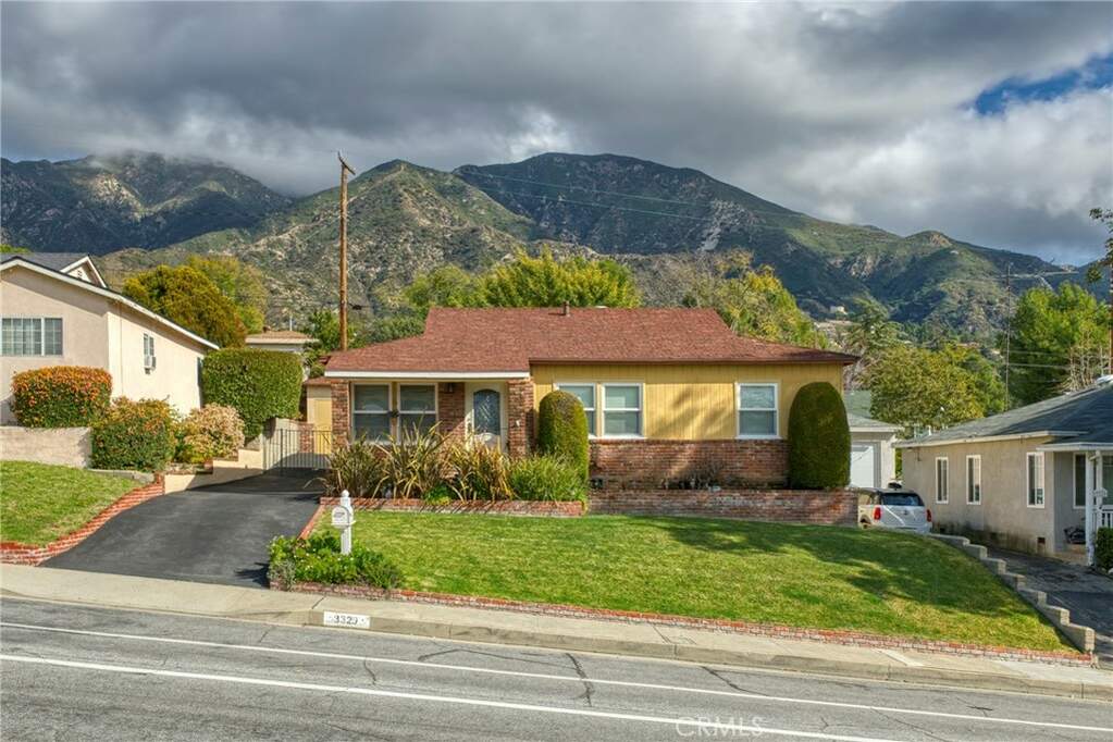 3329 Santa Carlotta Street, La Crescenta, CA 91214 MLS GD24028515