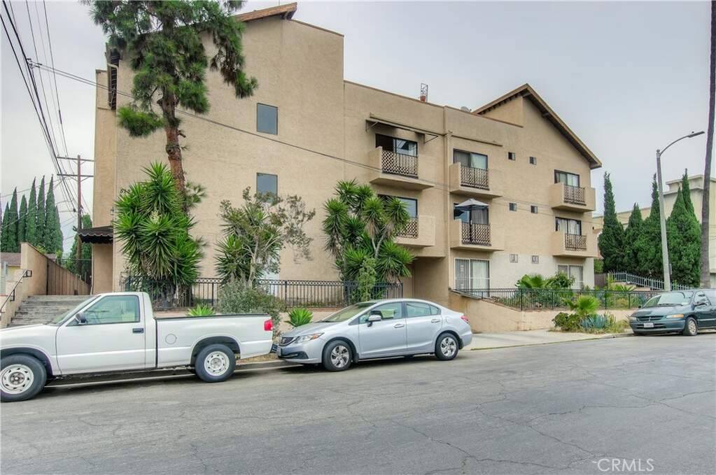 5125 Harold Way #303, Los Angeles, CA 90027