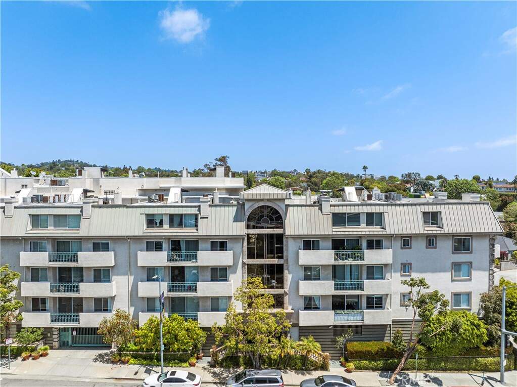 390 S Sepulveda Boulevard #105, Los Angeles, CA 90049