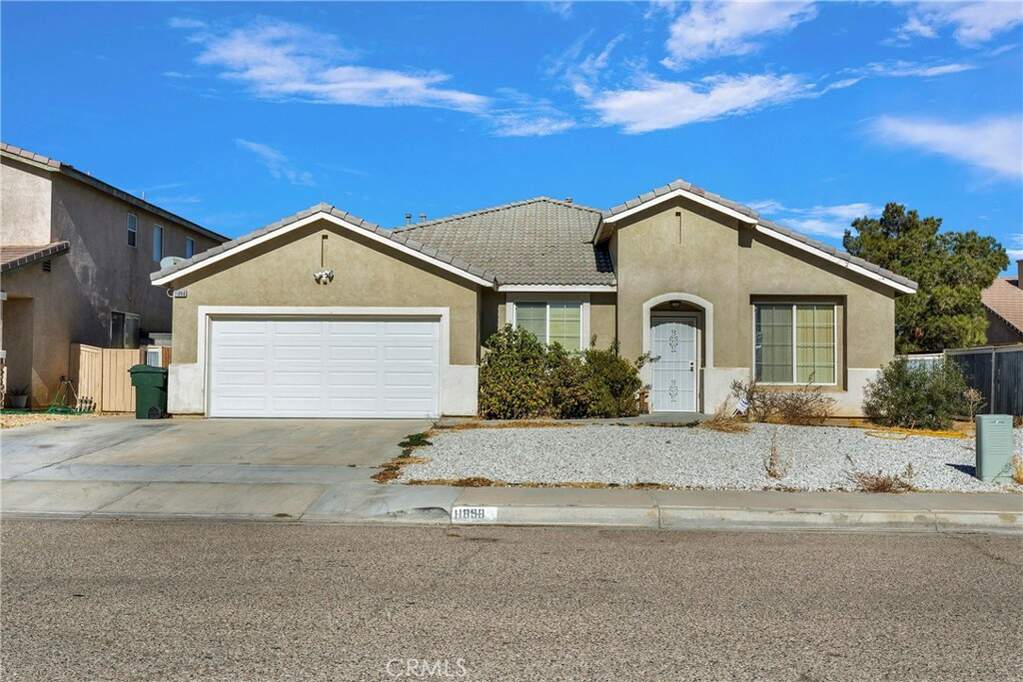11898 Luna Road, Victorville, CA 92392