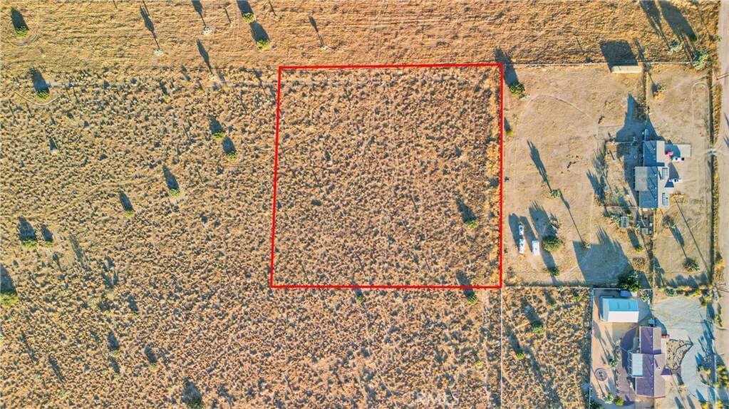 1 Oxford, Phelan, CA 92371