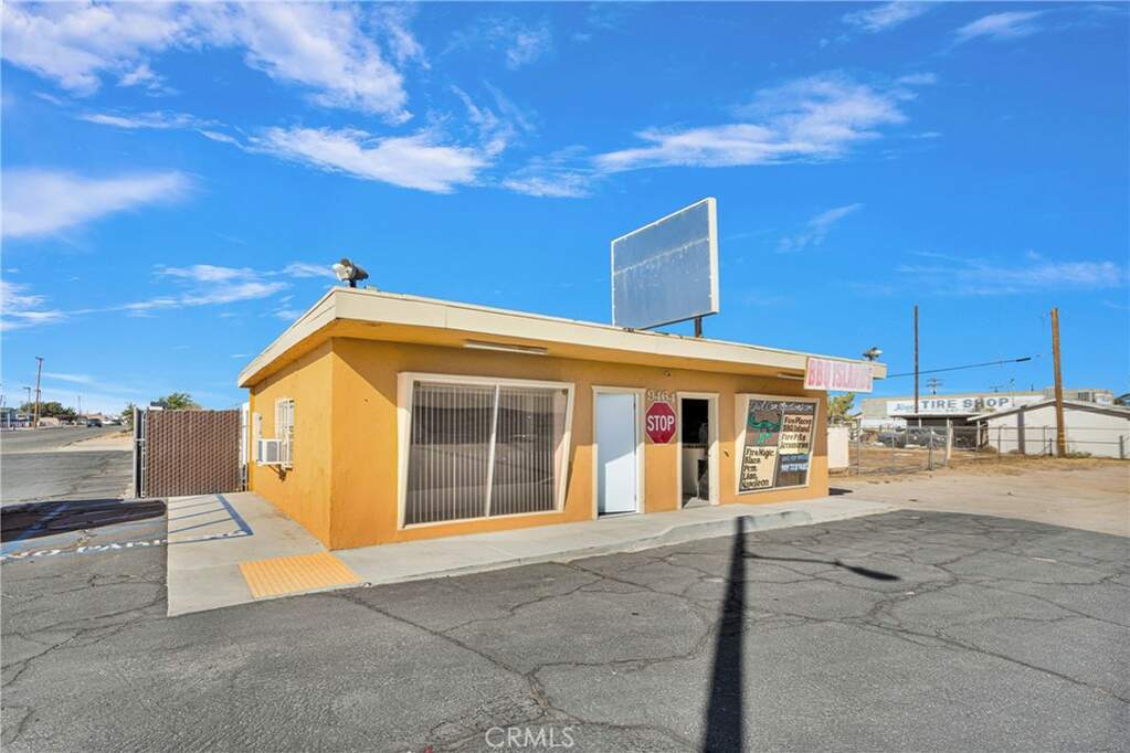 9464 Hesperia Road, Hesperia, CA 92345