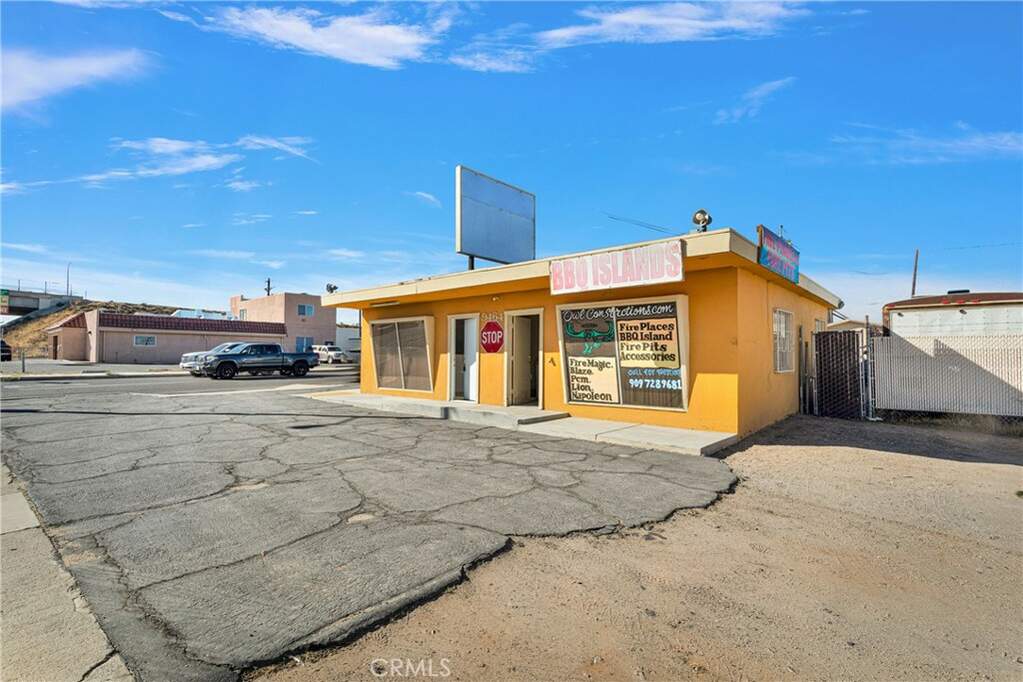9464 Hesperia Road, Hesperia, CA 92345