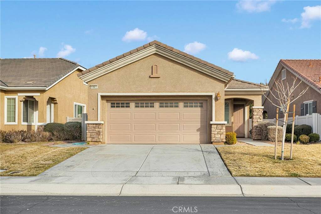 10611 Archerwill Road, Apple Valley, CA 92308