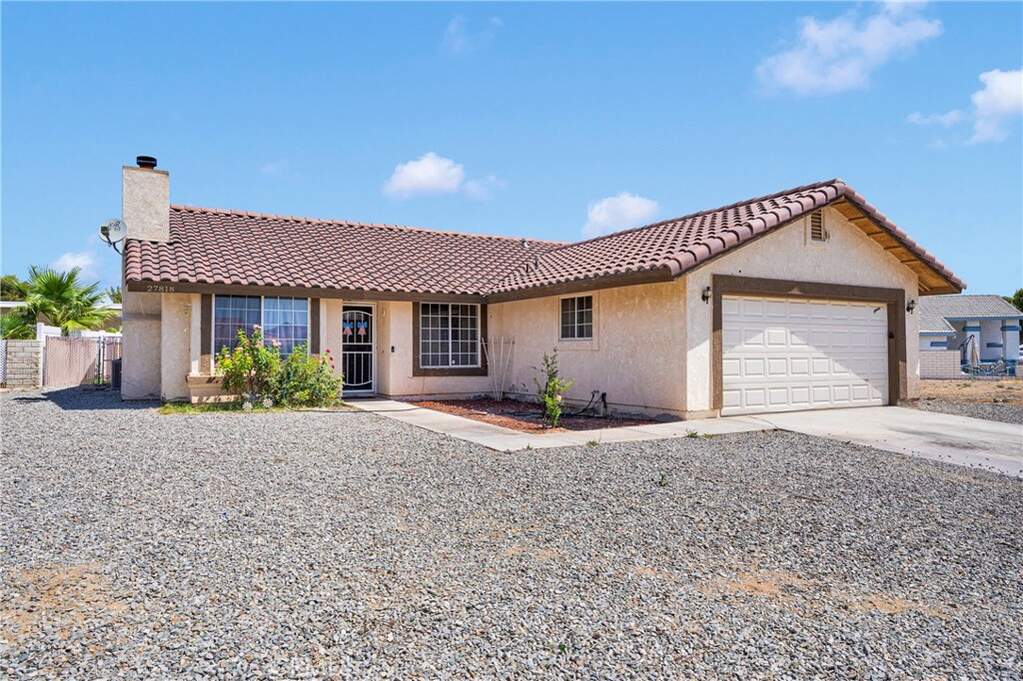 27818 Hummingbird Lane, Helendale, CA 92342