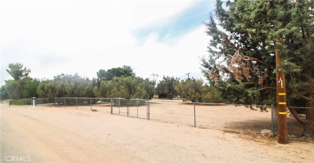 7604 Victor Avenue, Hesperia, CA 92345