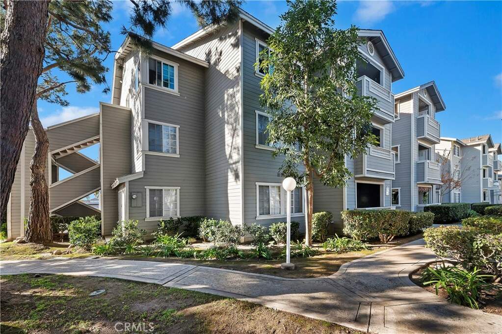3500 S Greenville Street #C10, Santa Ana, CA 92704