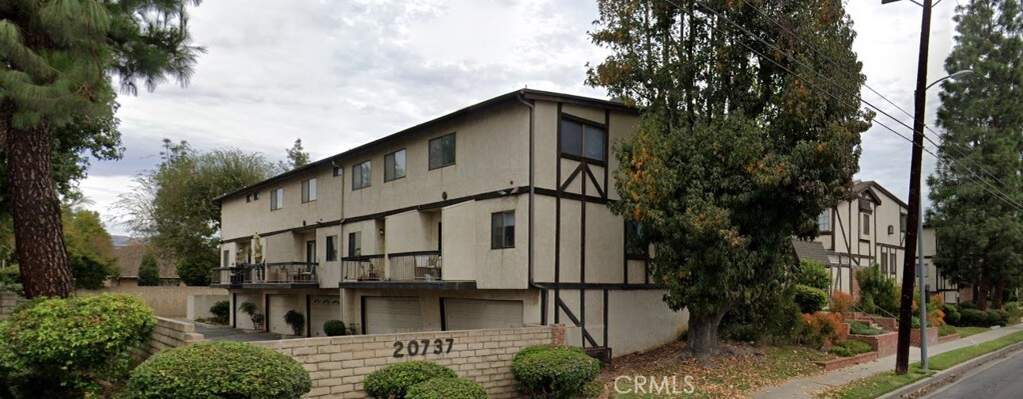 20737 Roscoe Boulevard #301, Winnetka, CA 91306