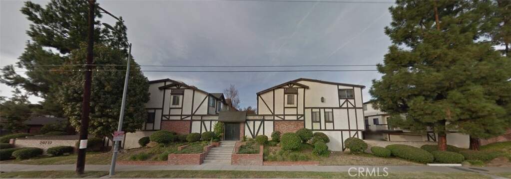 20737 Roscoe Boulevard #301, Winnetka, CA 91306