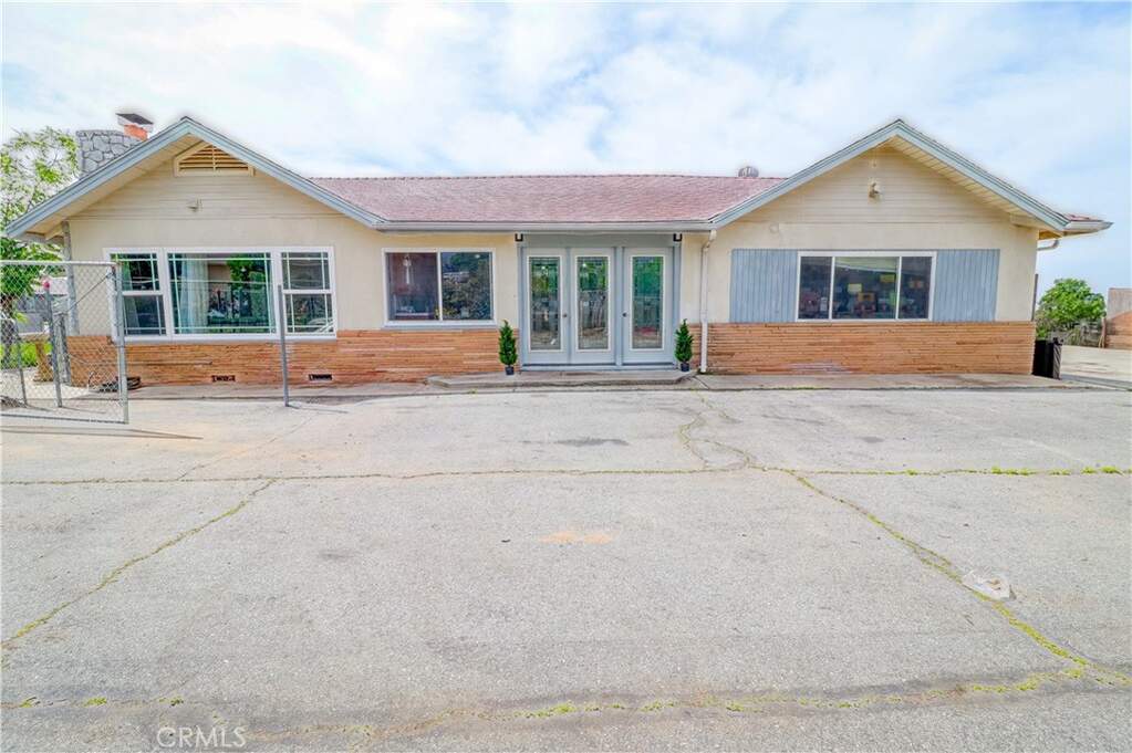 10543 Winesap Ave, Cherry Valley, CA 92223