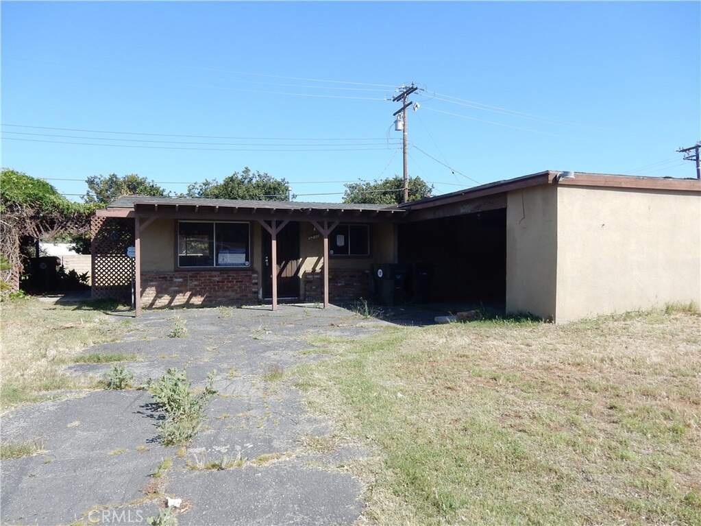3250 Apple Avenue, Jurupa Valley, CA 92509