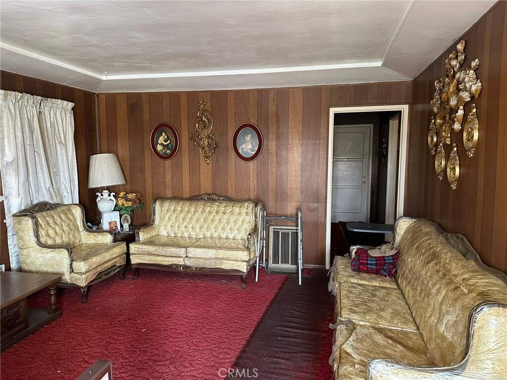 2549 Kansas Avenue, South Gate, CA 90280