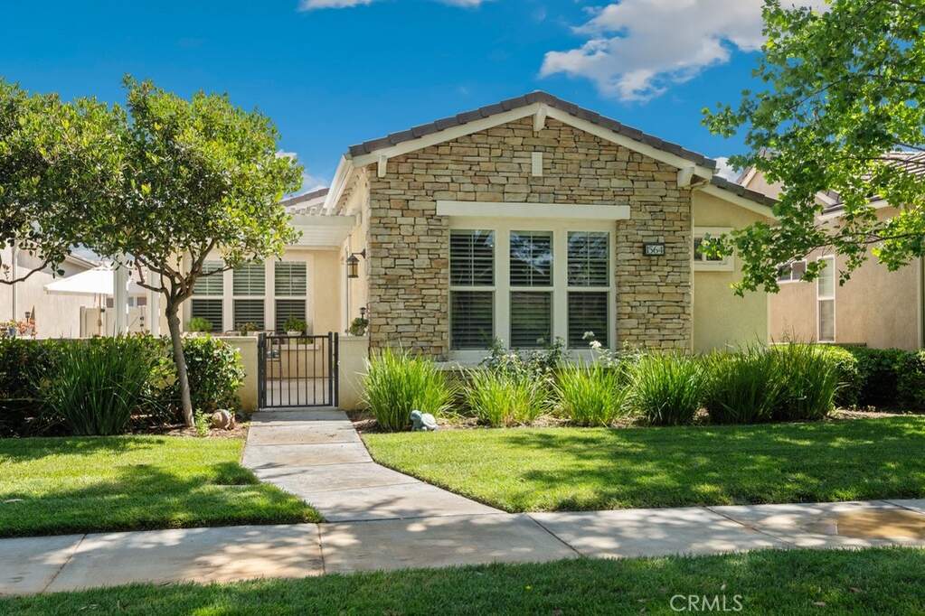 1564 Four Seasons Circle, Beaumont, CA 92223