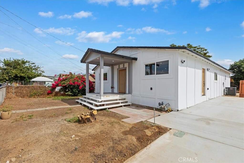 7830 Casa Blanca Street, Riverside, CA 92504