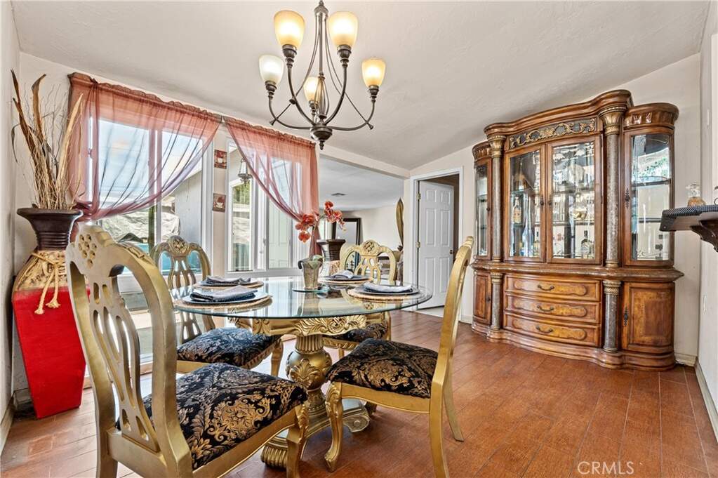 1323 W Goodhue Avenue, Anaheim, CA 92802