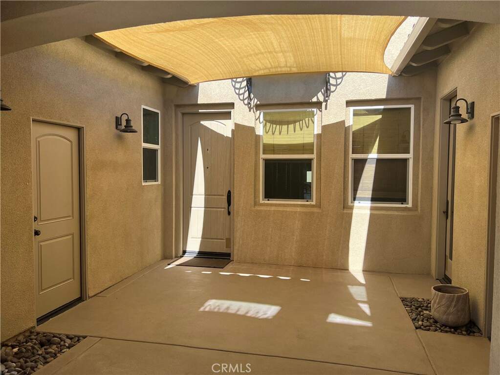 7448 Del Rio Vista, Yucca Valley, CA 92284