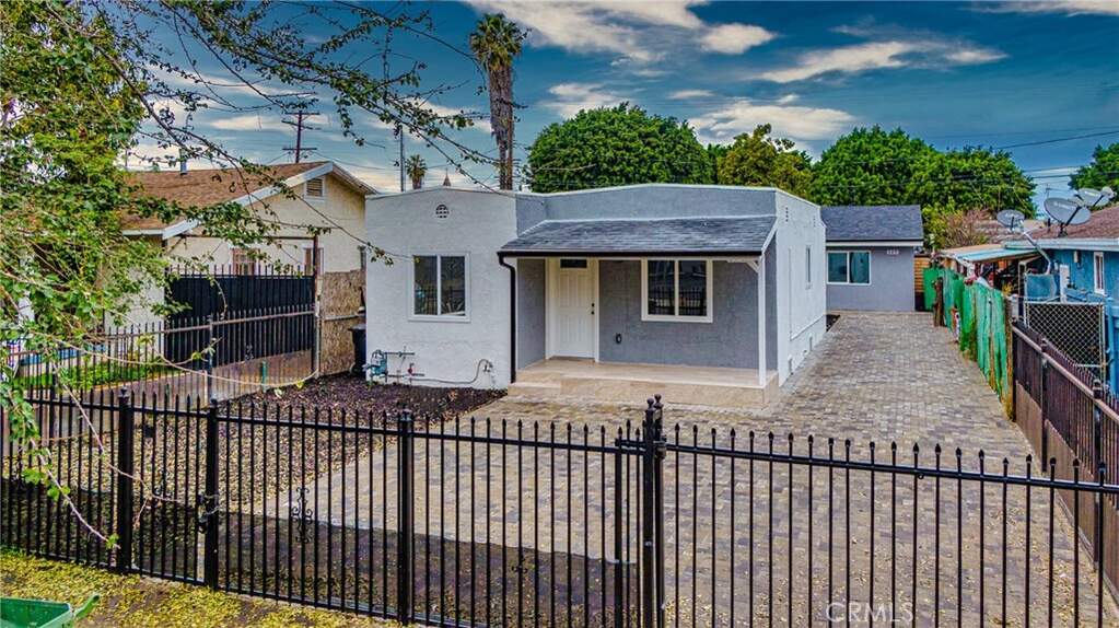 323 E 93rd Street, Los Angeles, CA 90003