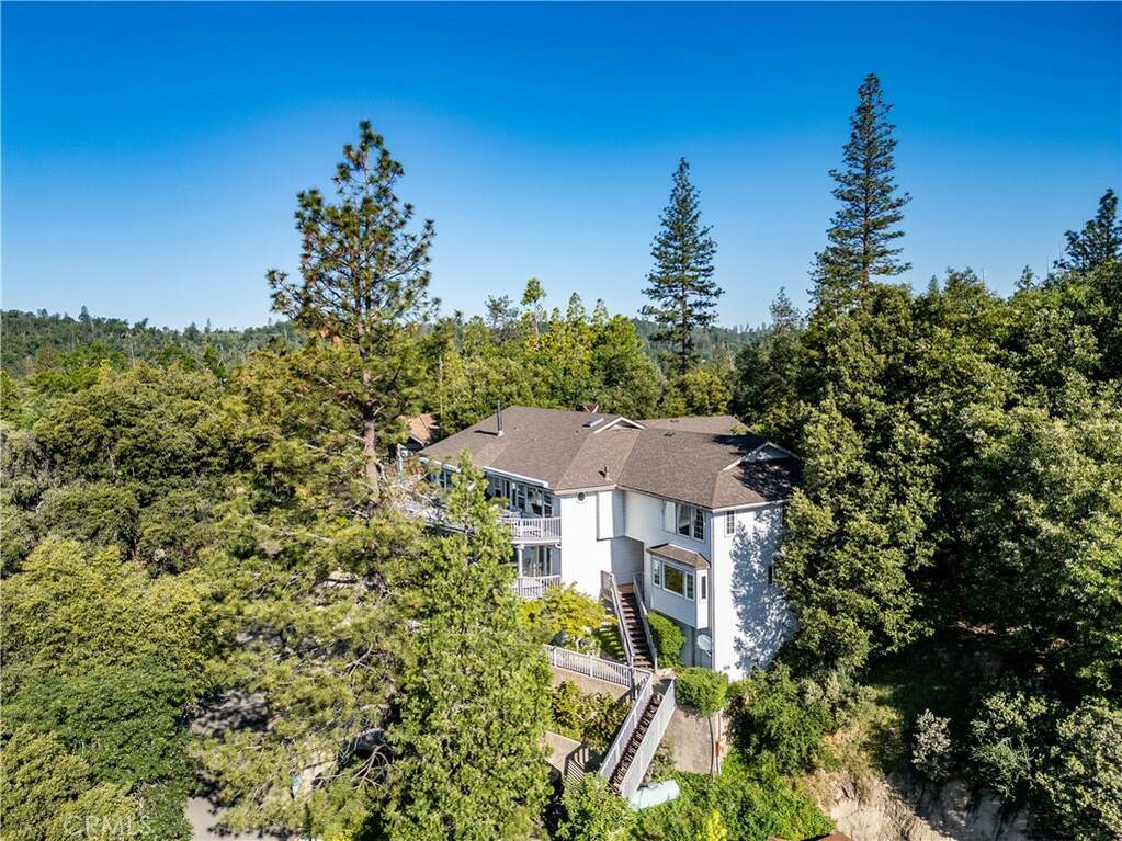 53455 Road 432, Bass Lake, CA 93604 MLS MP24101356 Christie's