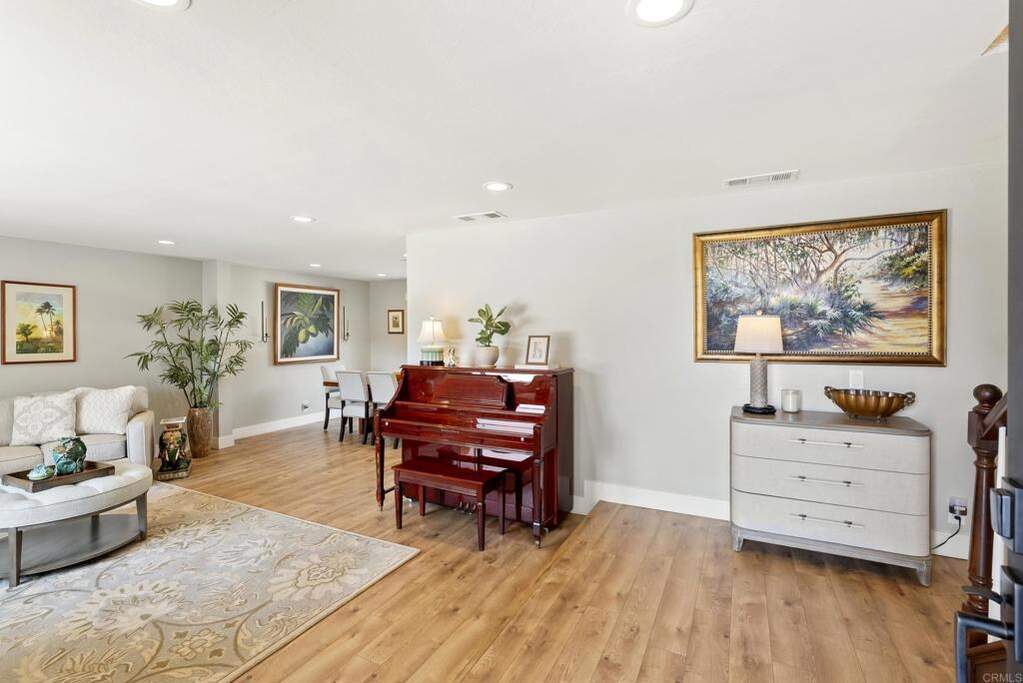 1951 Belmore Ct, El Cajon, CA 92020