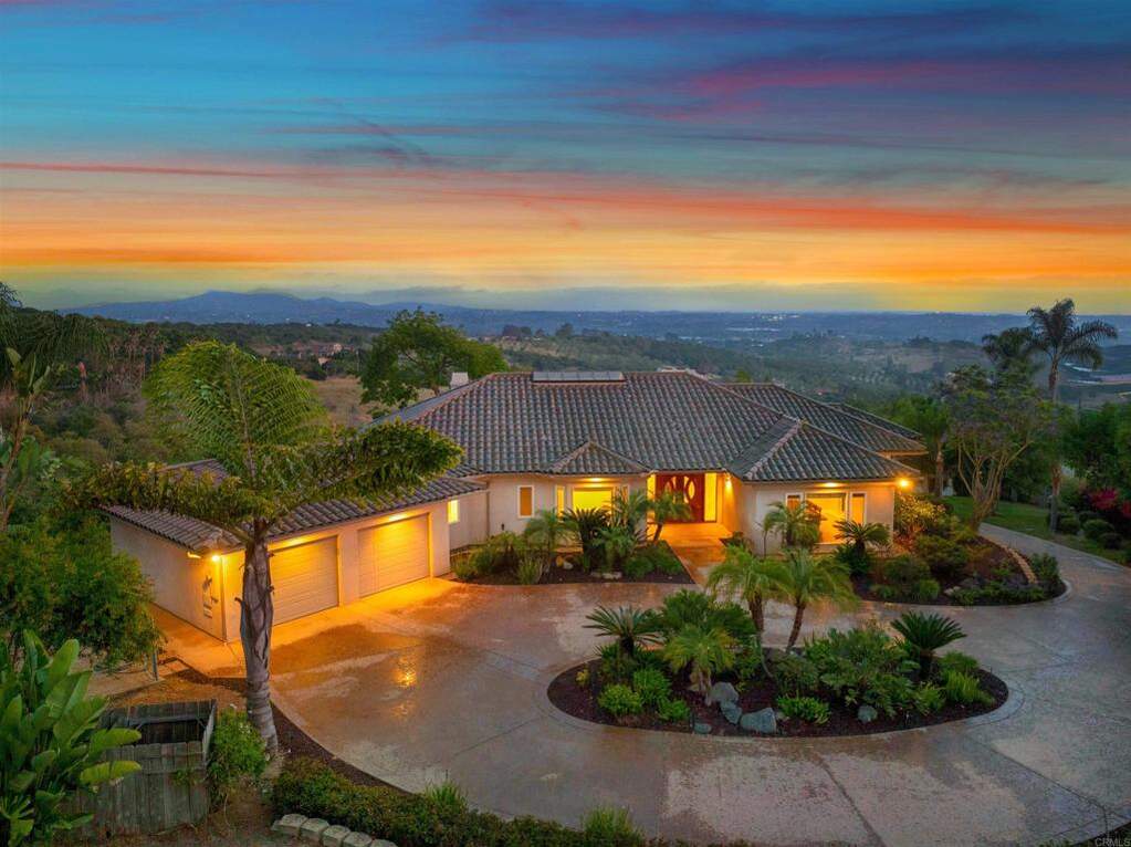 1320 Sleeping Indian Road, Oceanside, CA 92057