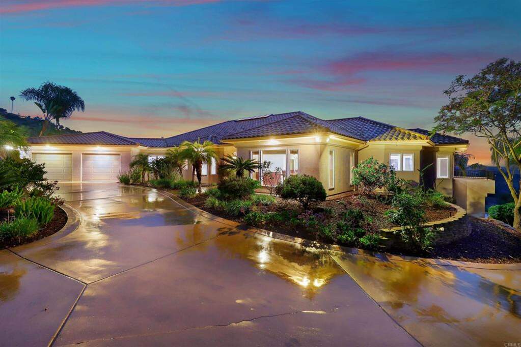 1320 Sleeping Indian Road, Oceanside, CA 92057