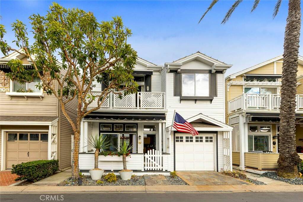 39 Beach Drive, Newport Beach, CA 92663
