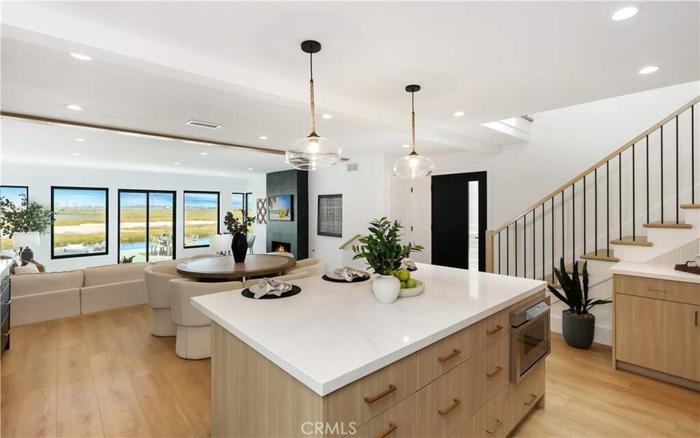 237 Canal Street, Newport Beach, CA 92663