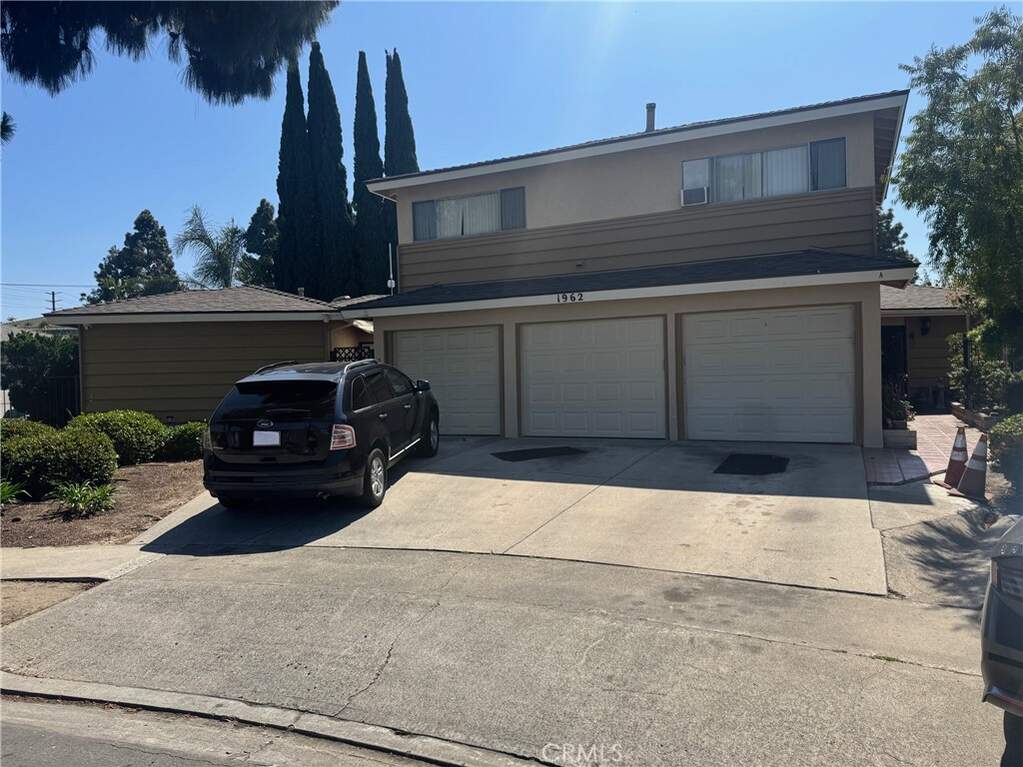 1962 Ren Cir, Tustin, CA 92780