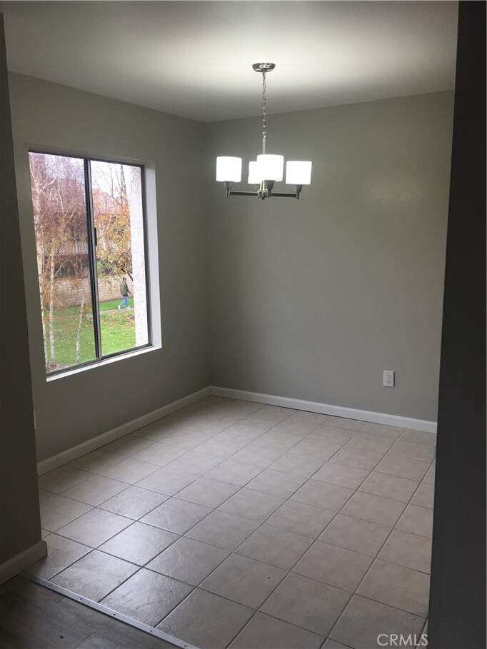 700 W La Veta Avenue #G8, Orange, CA 92868