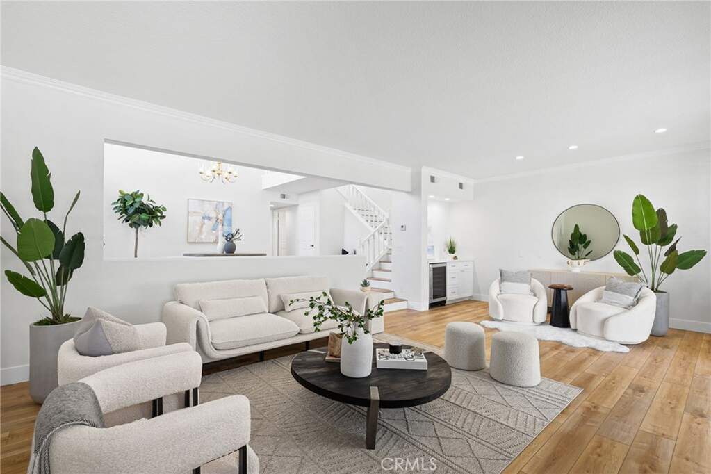431 Cranston Court #102, Long Beach, CA 90803