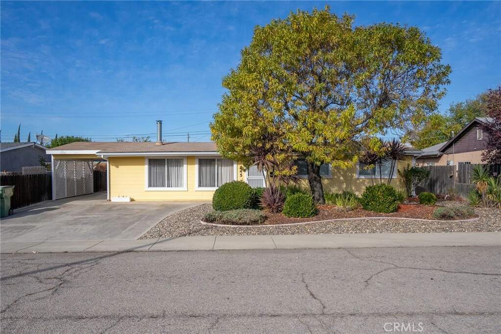 245 Santa Cruz Avenue, Paso Robles, CA 93446