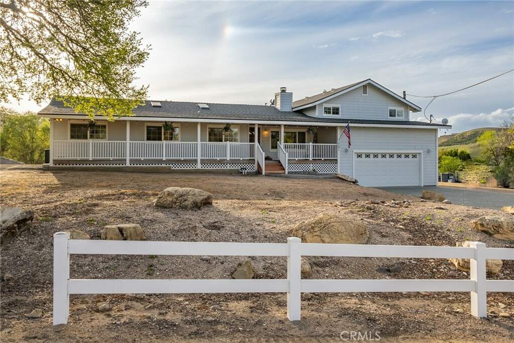 1721 Nacimiento Lake Drive, Paso Robles, CA 93446