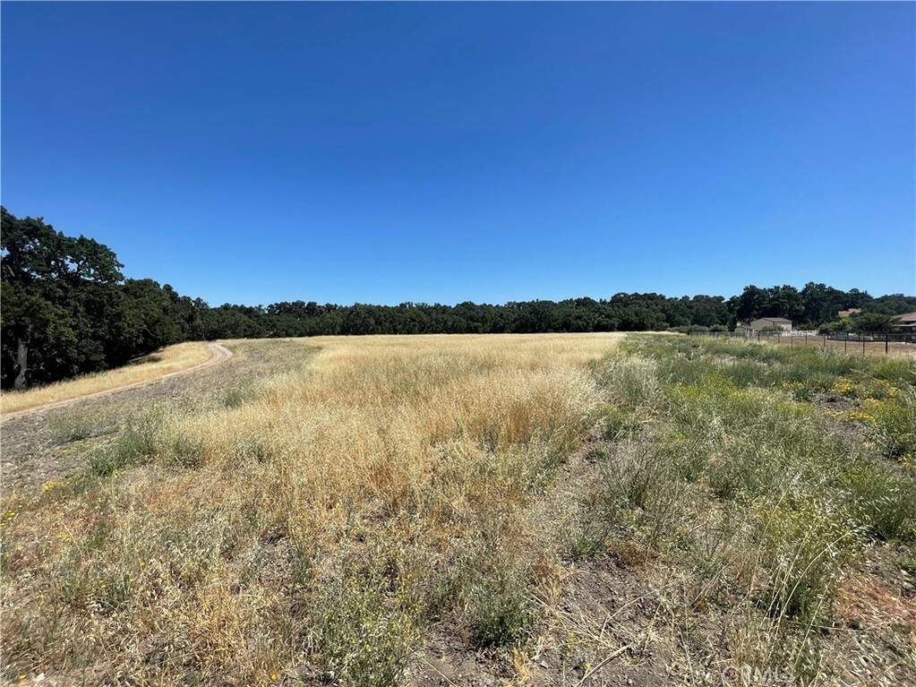 8 Championship Lane, Templeton, CA 93465