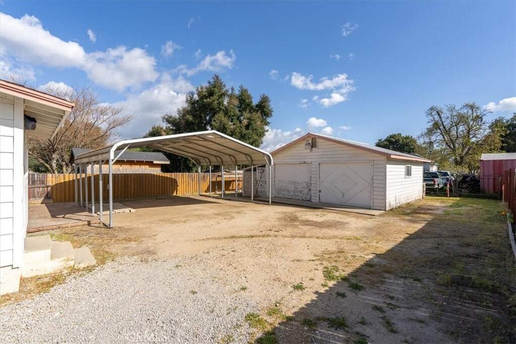 561 Las Tablas Road, Templeton, CA 93465