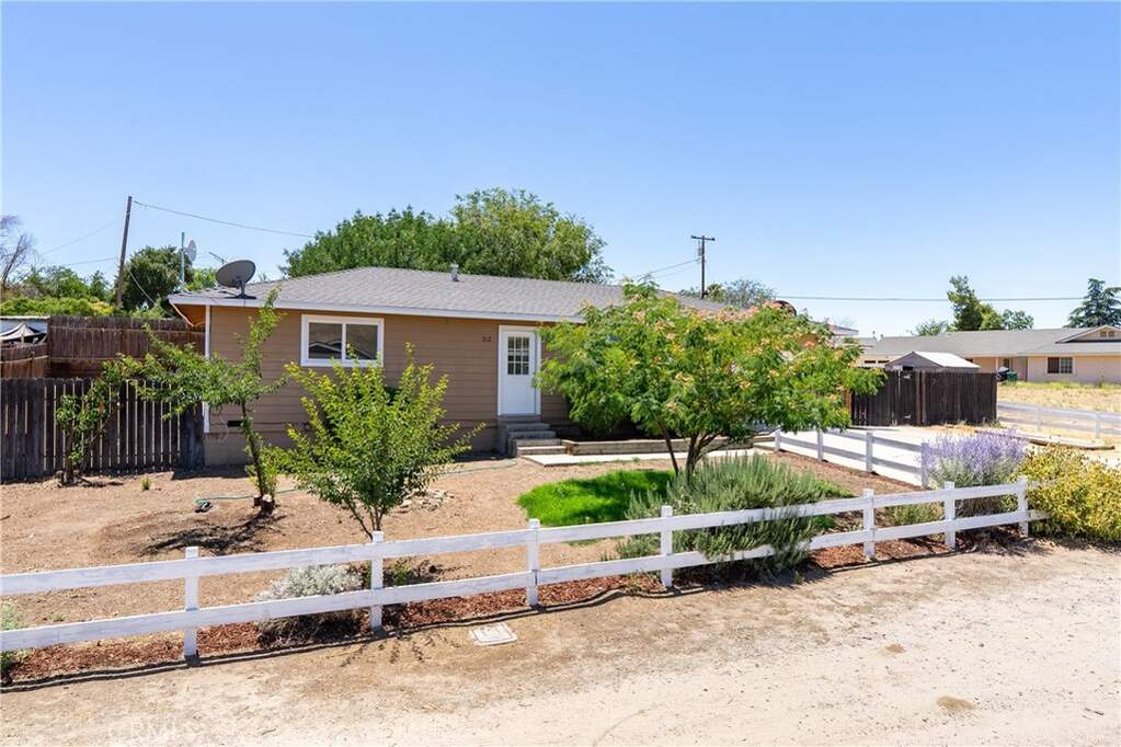 212 Mesa Grande Drive, Shandon, CA 93461
