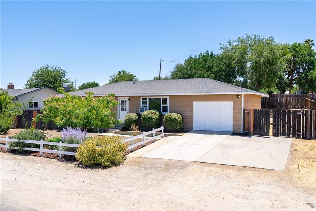 212 Mesa Grande Drive, Shandon, CA 93461