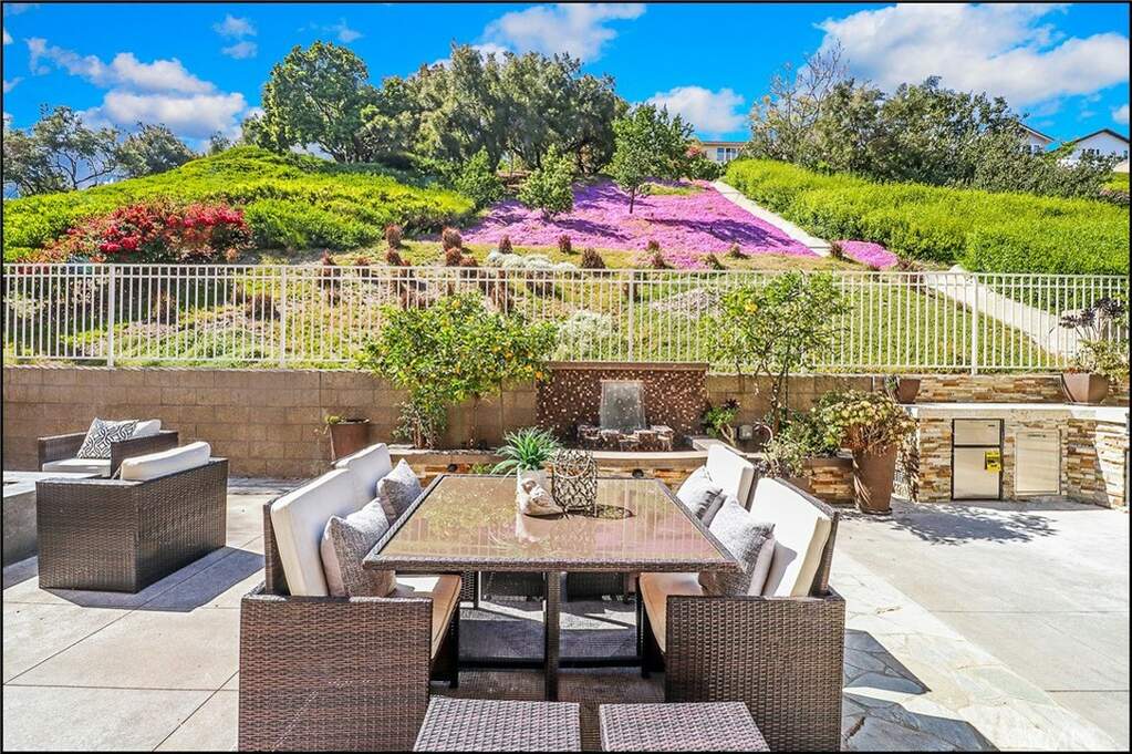 4 Giovanni, Aliso Viejo, CA 92656 MLS OC24062804 Christie's