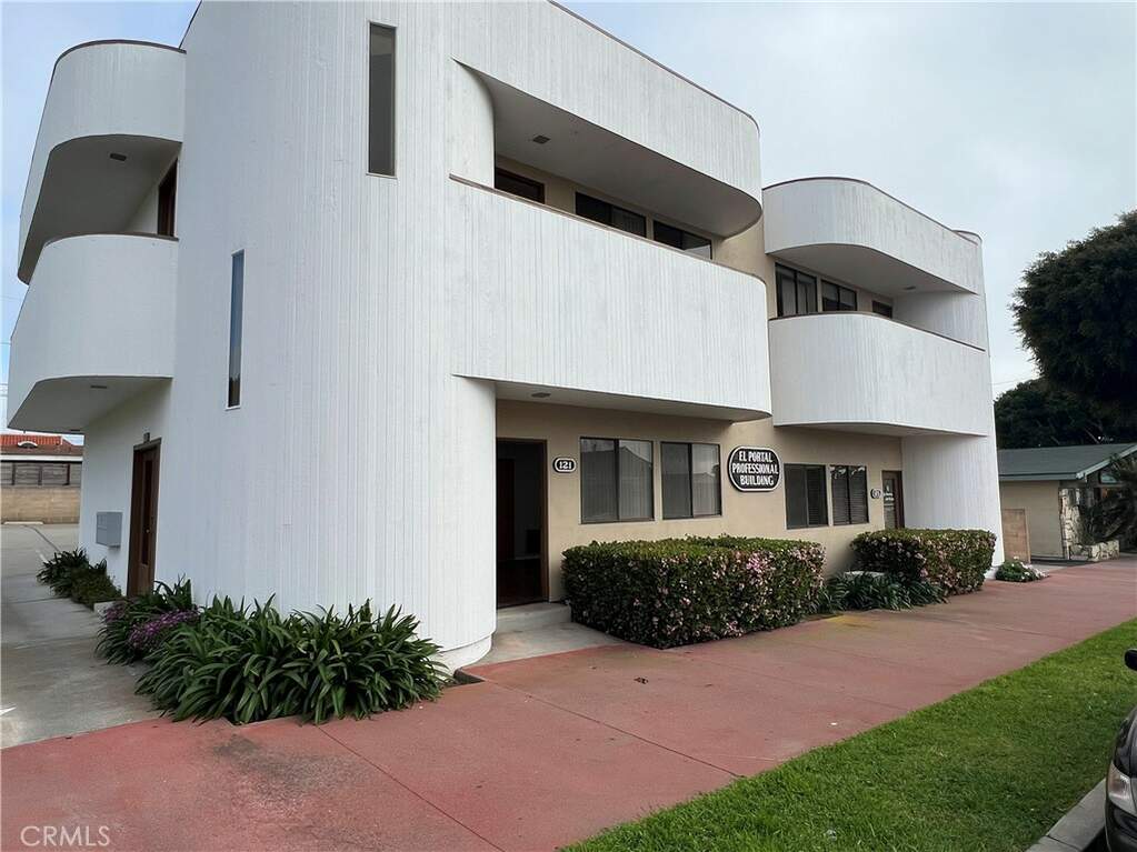 121 W El Portal #101, San Clemente, CA 92672