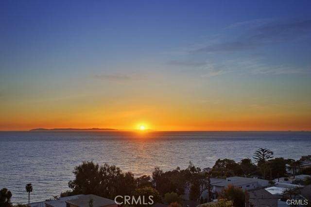 2482 Glenneyre Street, Laguna Beach, CA 92651