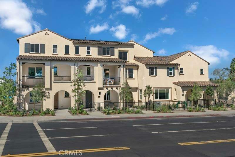 17942 Olivia Lane, Huntington Beach, CA 92646