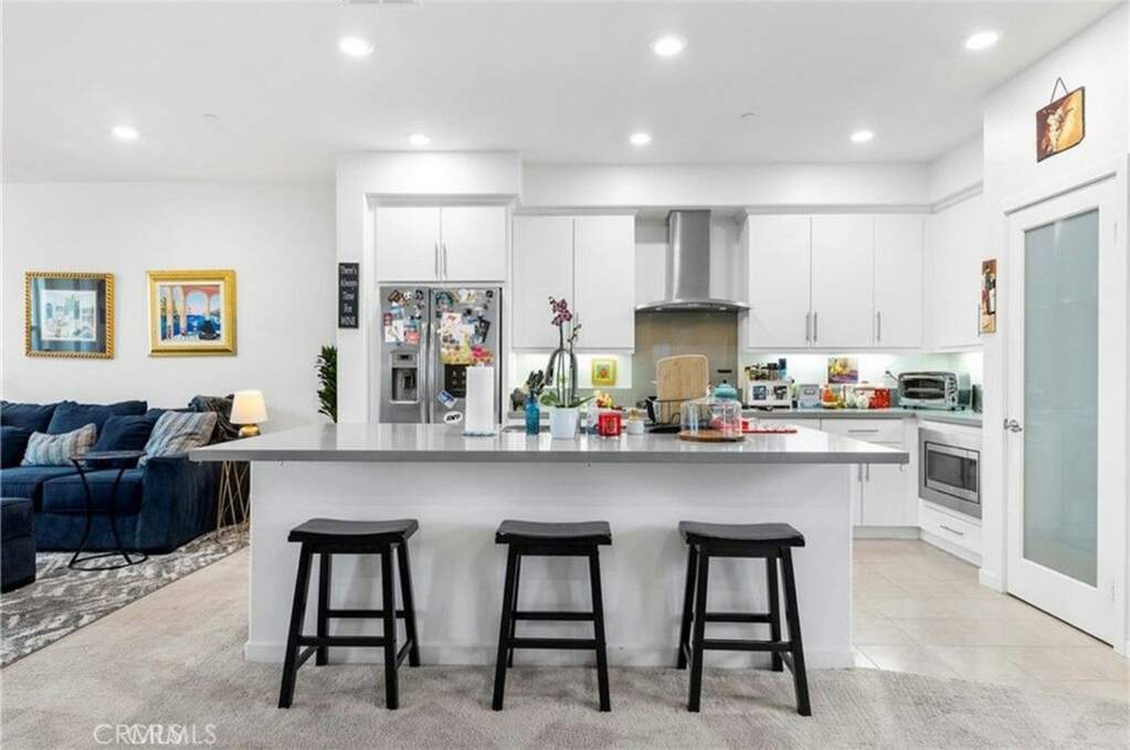142 Fixie, Irvine, CA 92618
