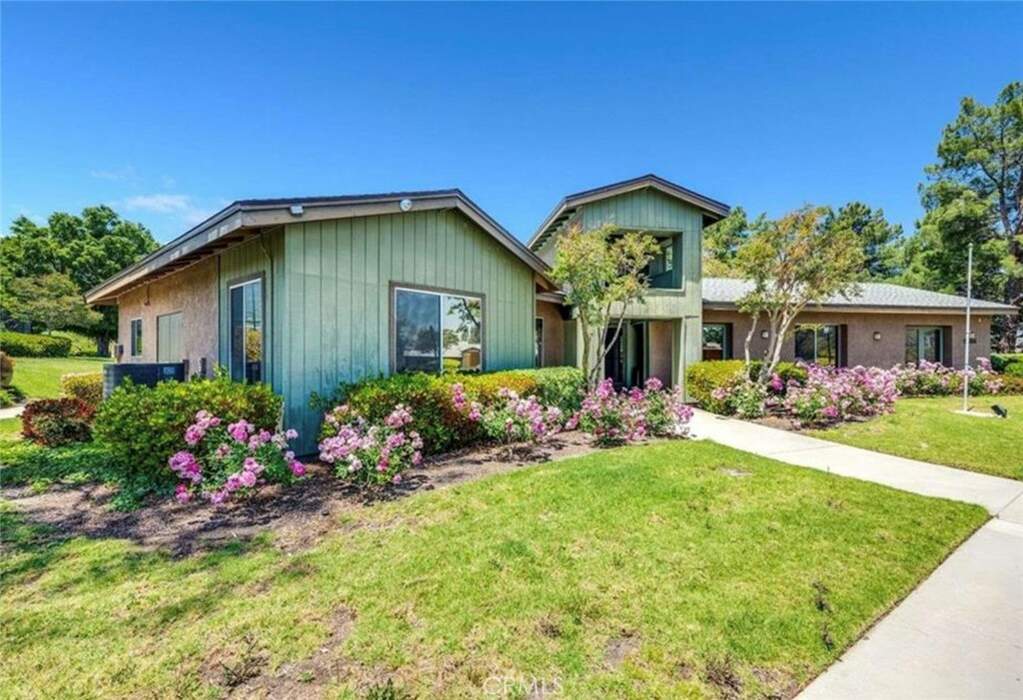 2588 Avenida Del Vista #104, Corona, CA 92882