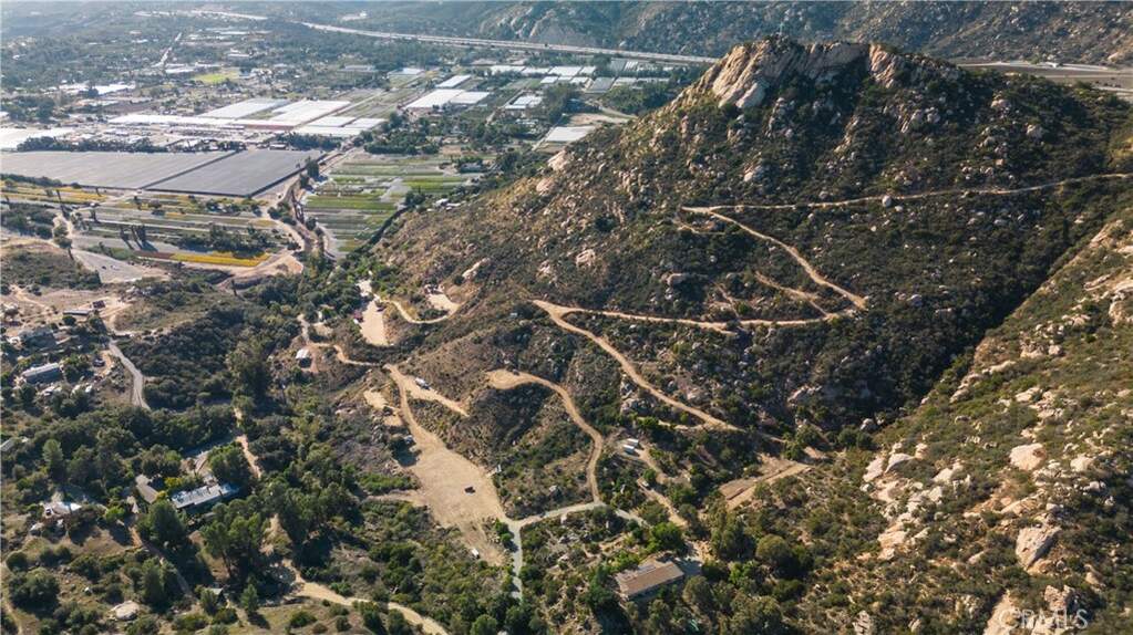 5589 Rainbow Creek Road, Fallbrook, CA 92028
