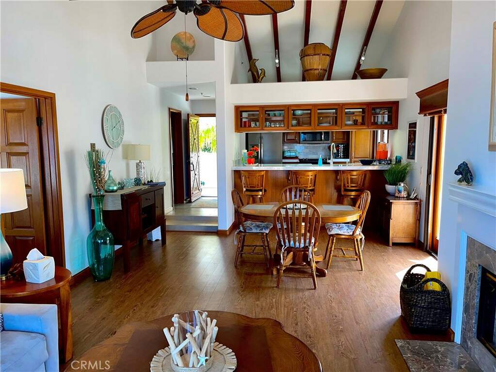 60 Playa Azul, Avalon, CA 90704