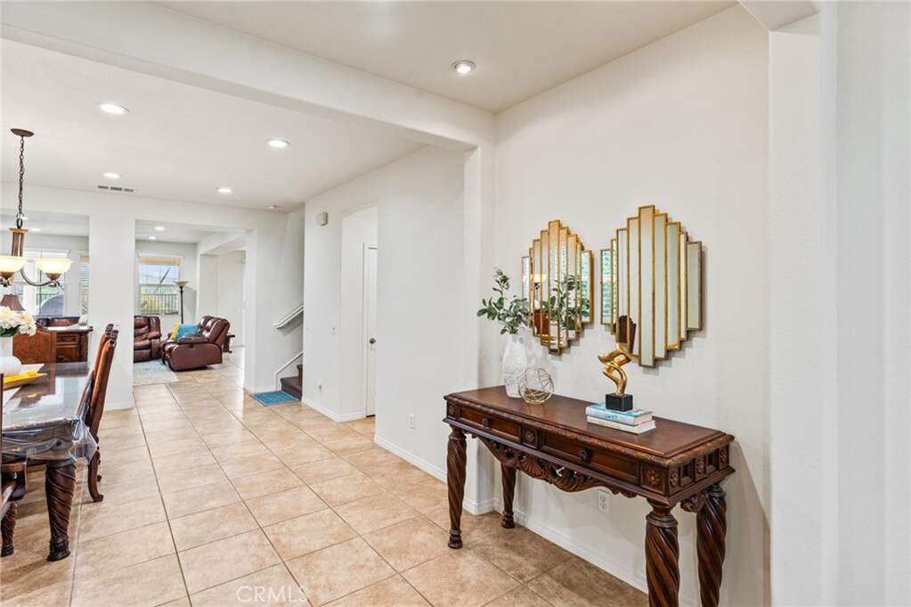 26607 Millhouse Drive, Saugus, CA 91350