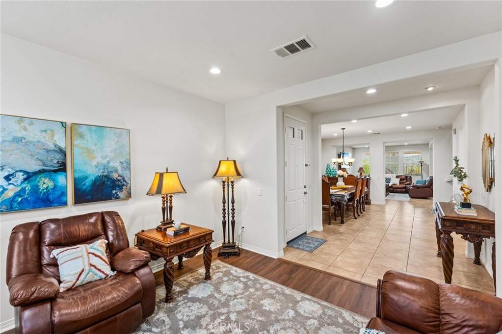 26607 Millhouse Drive, Saugus, CA 91350